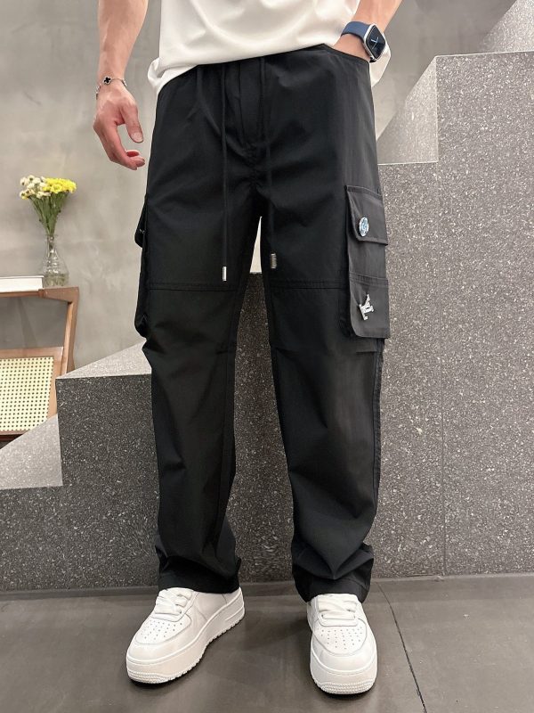 Cargo Noir LV – L’Essence du Style Fonctionnel