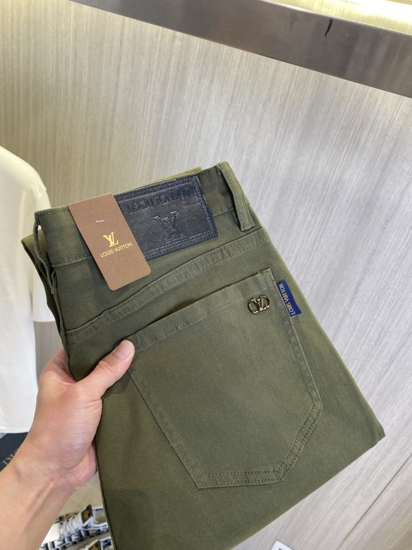 Jean Iconique – Louis Vuitton 2025