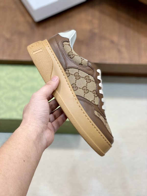 Sneakers Basses Gucci Unisexe – Style Années 90 & Matériaux Durables