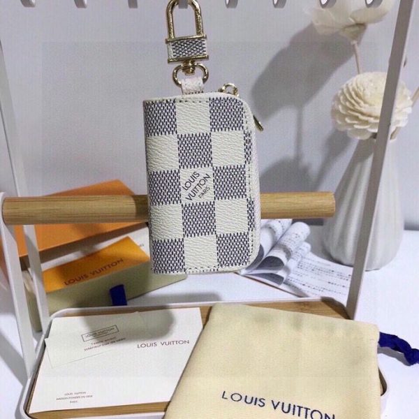 Louis Vuitton – Porte-Clés & Porte-Monnaie Voiture en Toile Monogram, Accessoire Luxe Multifonction
