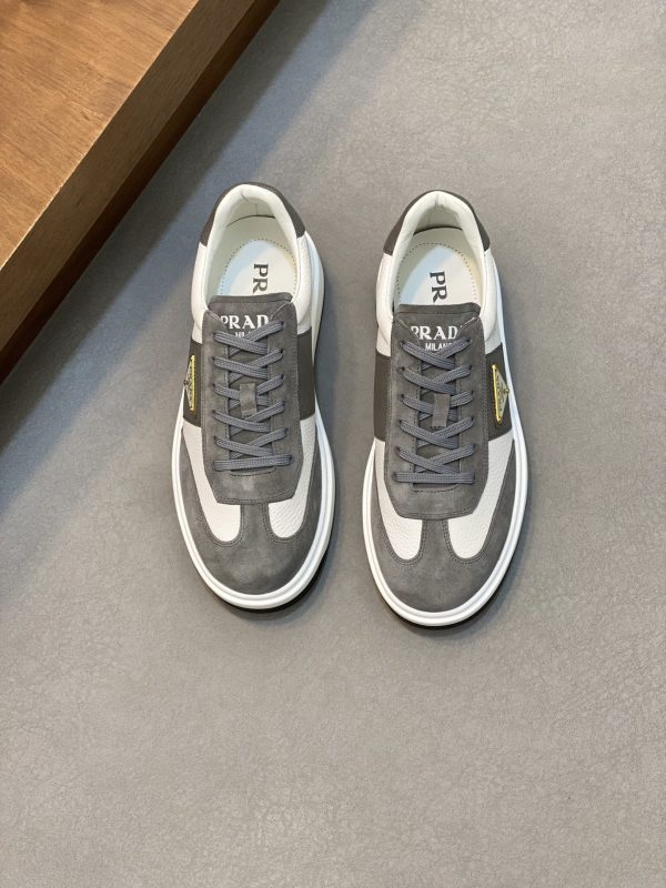 Baskets Homme PRADA Premium – Cuir Véritable, Finitions de Luxe et Semelle Bicolore Ultra-Légère