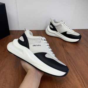 Baskets Prada Homme en Cuir et Mesh – Style Sport Chic, Confort et Finitions Haut de Gamme