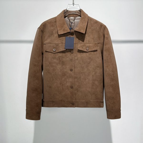 Veste en Suède Homme Louis Vuitton 2025 – Élégance Raffinée et Finitions Haut de Gamme