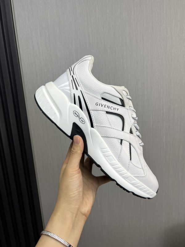 Givenchy GIV 1 – Sneakers homme épaisses à effet rehaussant, design luxe et confort ultime