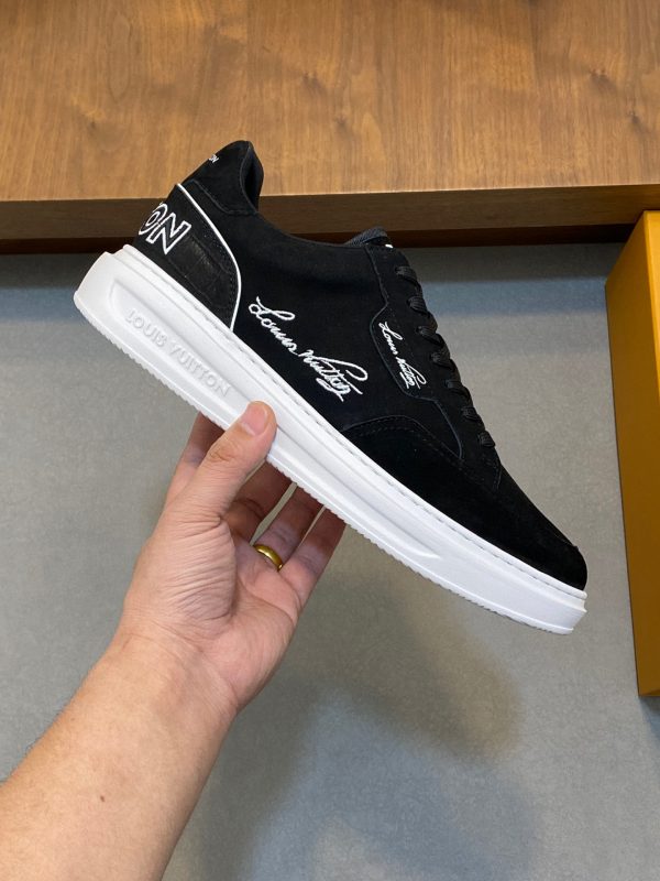Louis Vuitton – Baskets Homme en Cuir Haut Brillant et Semelle Confort TPU, Élégance Sportive Premium