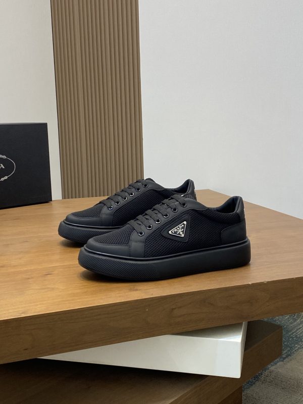 Prada Baskets Homme Épaisses 1: 1 – Style Avant-Gardiste et Confort Haut de Gamme