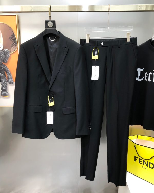 Costume Homme Dior 2025 – Ensemble Blazer & Pantalon en Tissu Mémoire Haut de Gamme