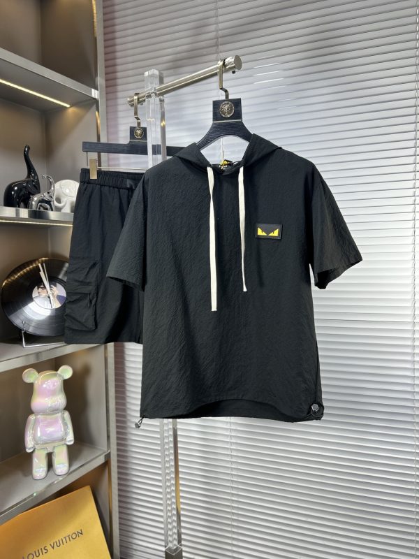 Fendi SS25 Set – L’élégance sans effort