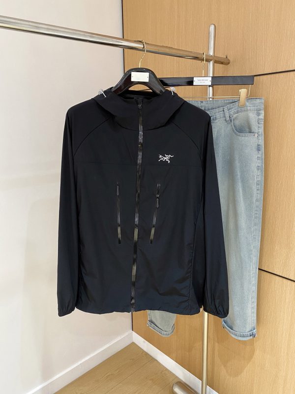 Veste Sport 2025: L’élégance technique