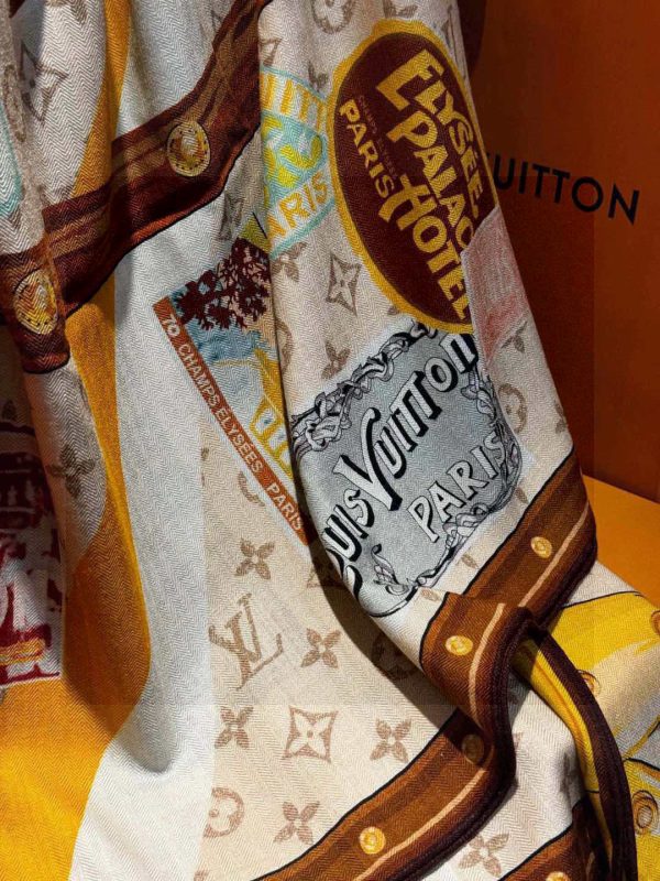 Carré 140 Louis Vuitton – L’Art du Détail