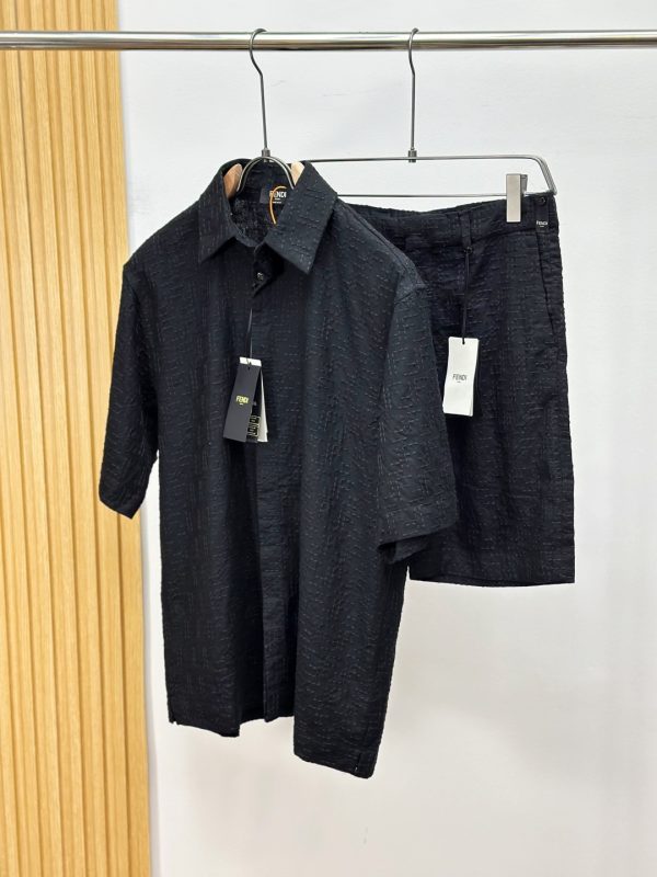 Ensemble Fendi FF 2025 – Élégance Graphique & Lin Premium