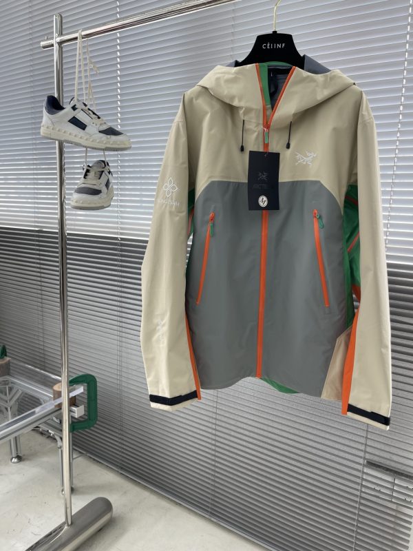 Namcha Élite – Veste Technique Songtsam x Arc’teryx