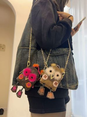 Palm Springs Bear LV – Mini Sac Bijou en Visón