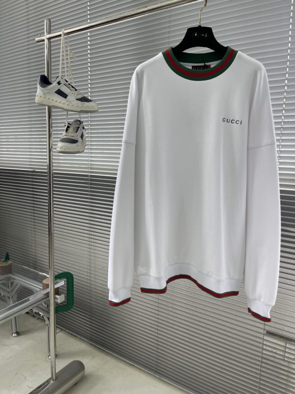 Sweat GUCCI – Élégance Tissée, Détail Signature