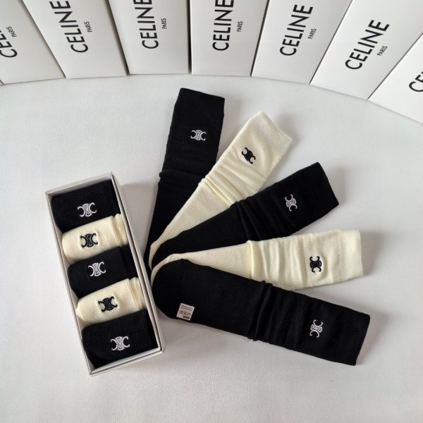 CELINE – Chaussettes Mi-hautes Brodées (Effet Slouchy)