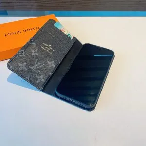 LV – Étui Téléphone Monogram avec Carte Amovible | Version Cuir Original Louis Vuitton Accessoires