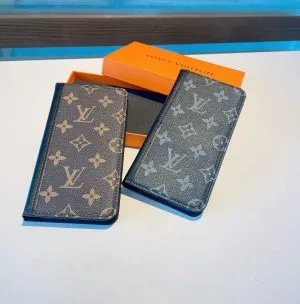 LV – Étui Téléphone Monogram avec Carte Amovible | Version Cuir Original Louis Vuitton Accessoires